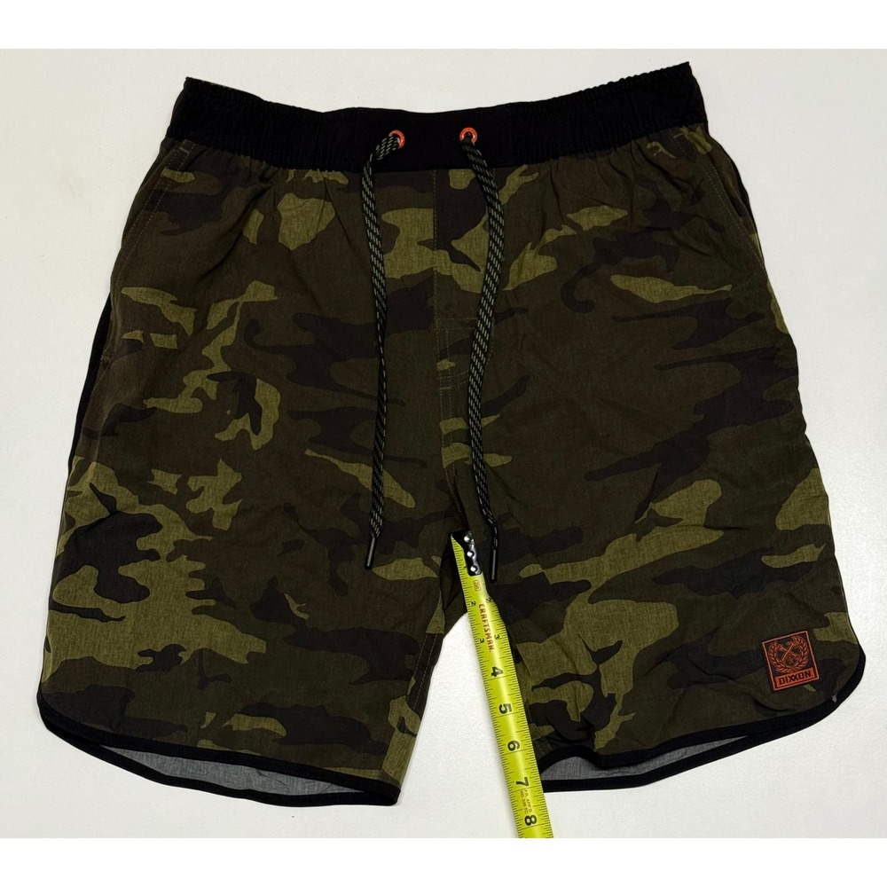 Dixxon Flannel Co Mens Camo Hybrid Board Shorts Size Small Green Camouflage